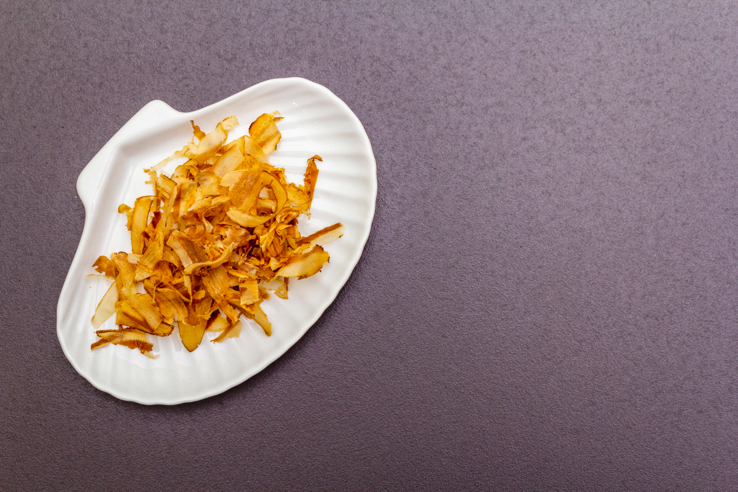 Stekte løk i airfryer, gyllenbrune og karamelliserte